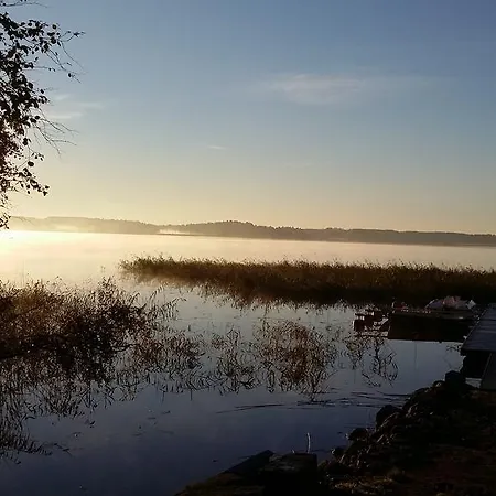 Lakehouse Saimaa בית הארחה 2*
